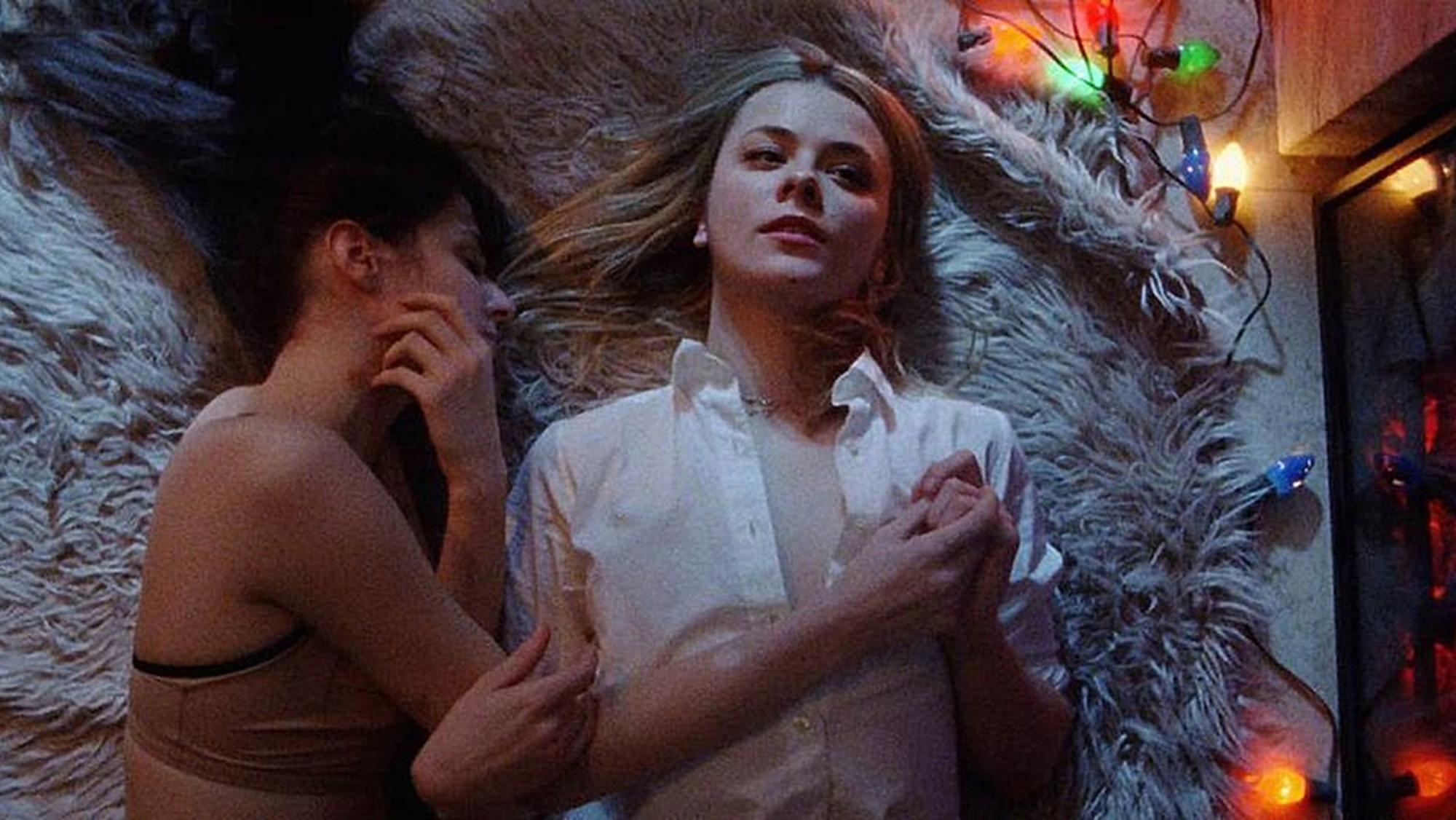 Betsey Brown y Dasha Nekrasova en la película ‘The Scary of Sixty-First’